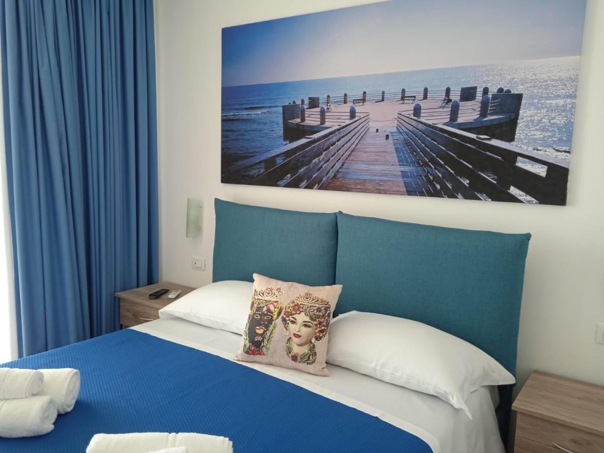 Aparthotel White & Spa *