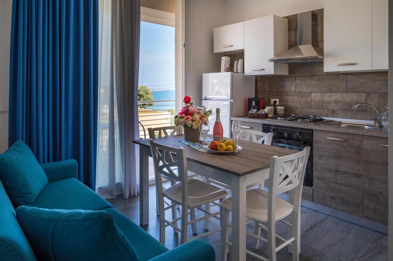 White & Spa Aparthotel Avola