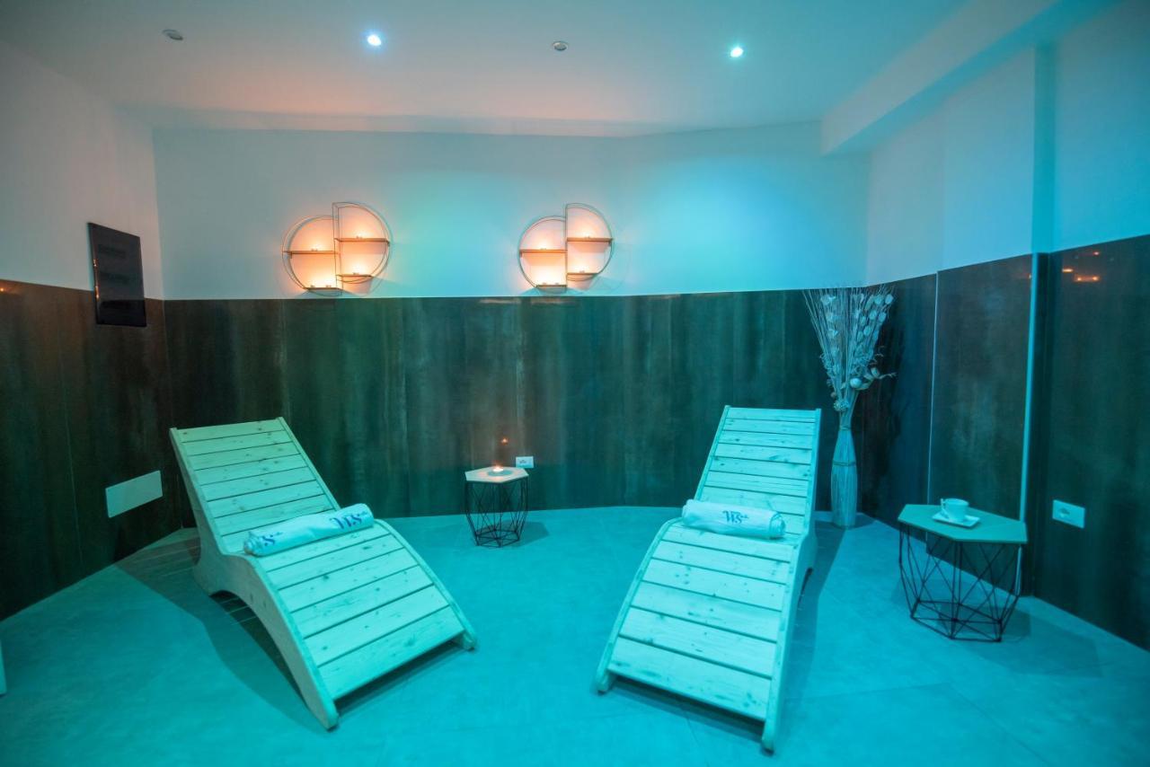 White & Spa Aparthotel Avola
